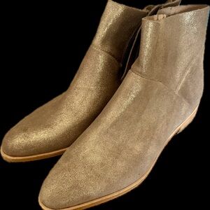 Isola Elegant Brown Chukka Boots for Women Size 9